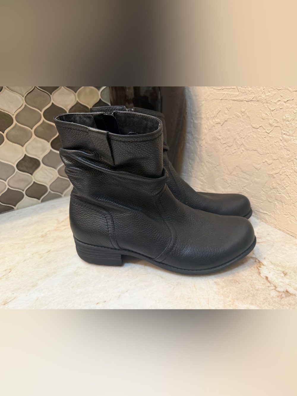 Abeo Vesper black leather slouch ankle boots Sz 10N